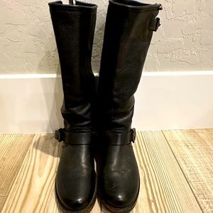 FRYE women’s boots EUC size 7.5